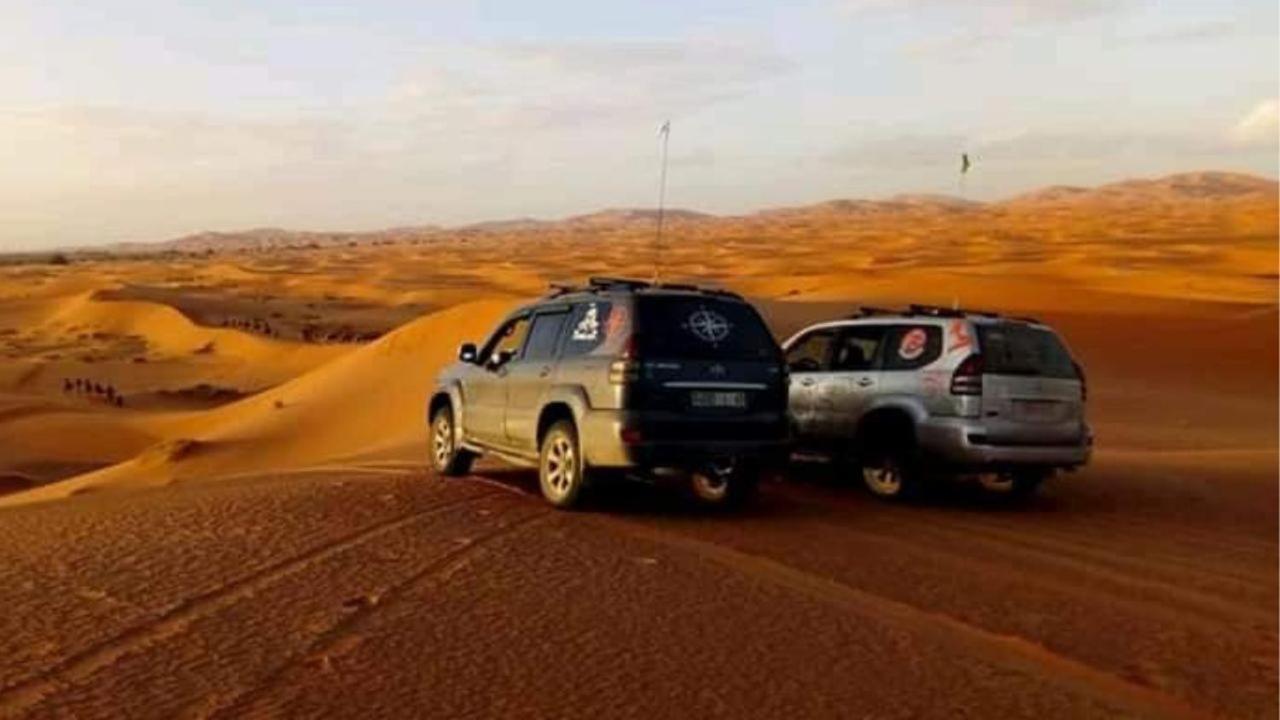 Les Pyramides Hotel Merzouga Buitenkant foto